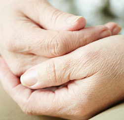 С 1 января в России на 7,6% увеличат страховые пенсии