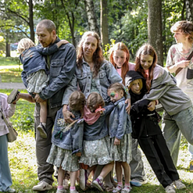 Петербургским семьям с детьми до 7 лет предложили платить по 50 тысяч рублей ежемесячно