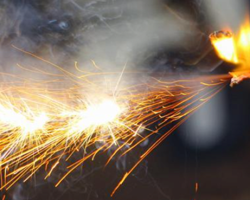 Средний чек на пиротехнику в России за год вырос до 1,4 тысячи рублей