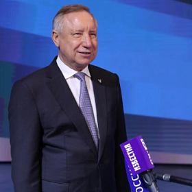 Беглов поздравил петербуржцев с Новым годом и рассказал об итогах