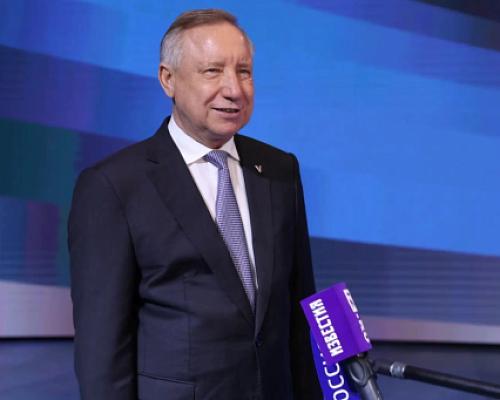 Беглов поздравил петербуржцев с Новым годом и рассказал об итогах