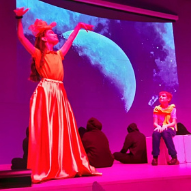 23 сентября в мультимедийном зале Детской районной библиотеки состоялся премьерный показ спектакля «Маленький принц»