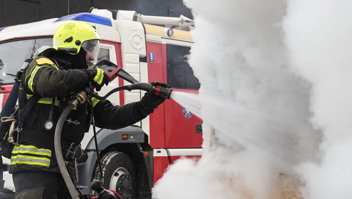 Релейный шкаф подожгли возле станции Славянка