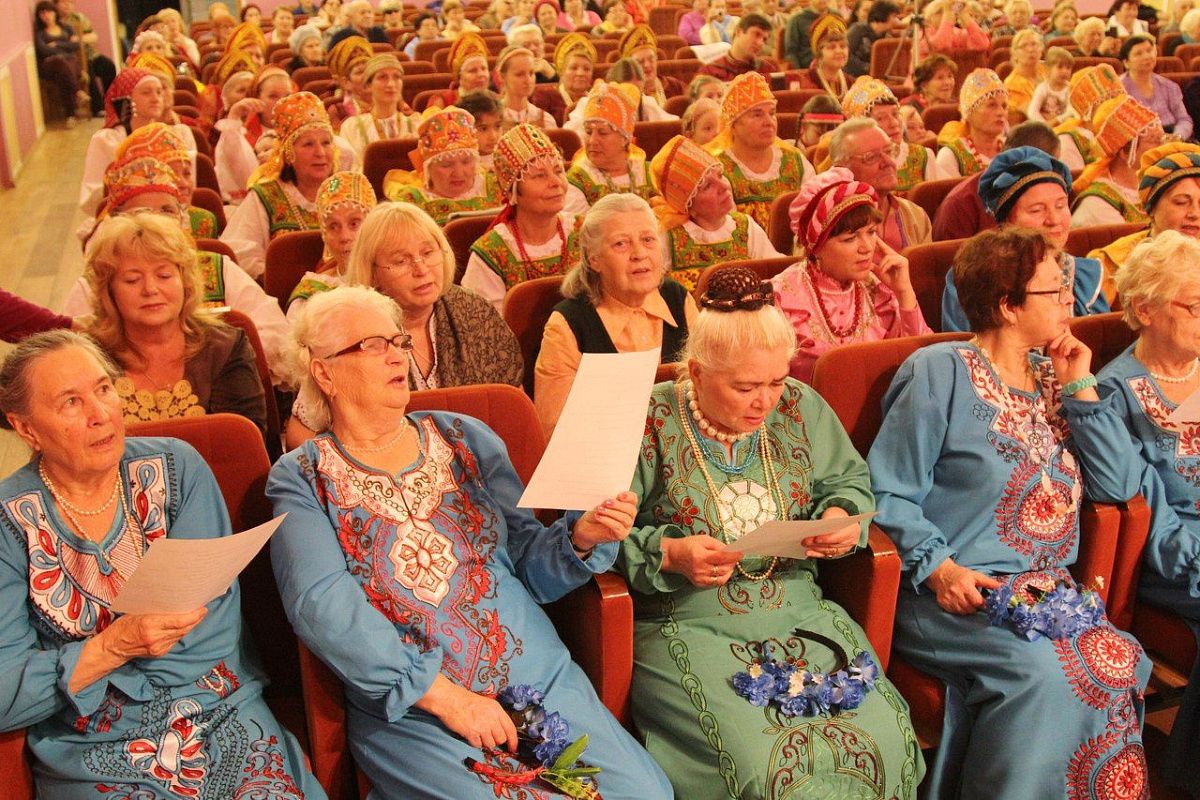 Мы танцуем и поем - молодеем с каждым днем