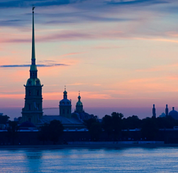 Петербуржцы пожаловались на химический запах в нескольких районах города