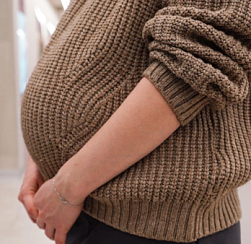 Размер пособия по беременности в 2026 году составит около 125 тыс. рублей