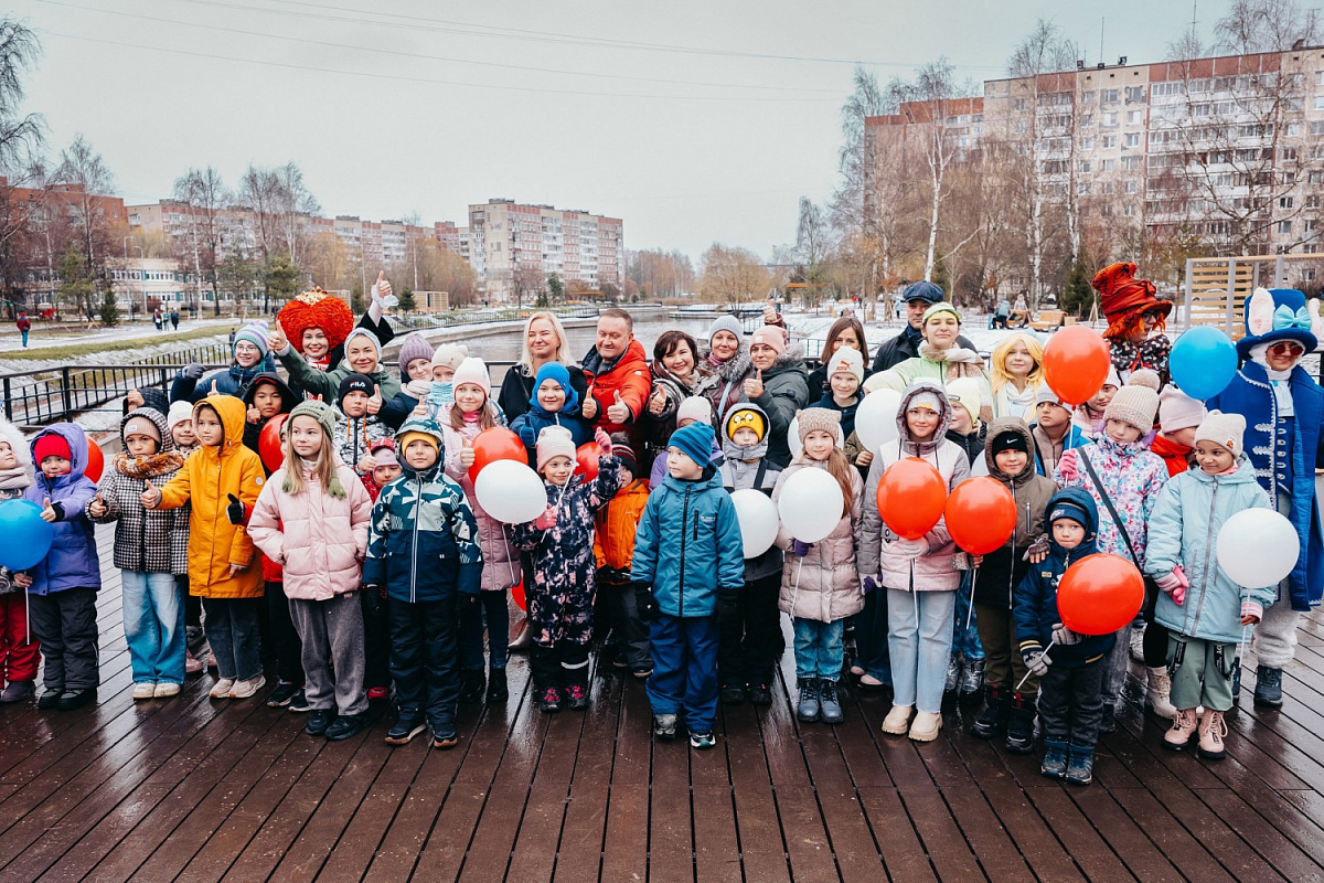 Торжественно открылось новое общественное пространство в городе воинской славы Колпино