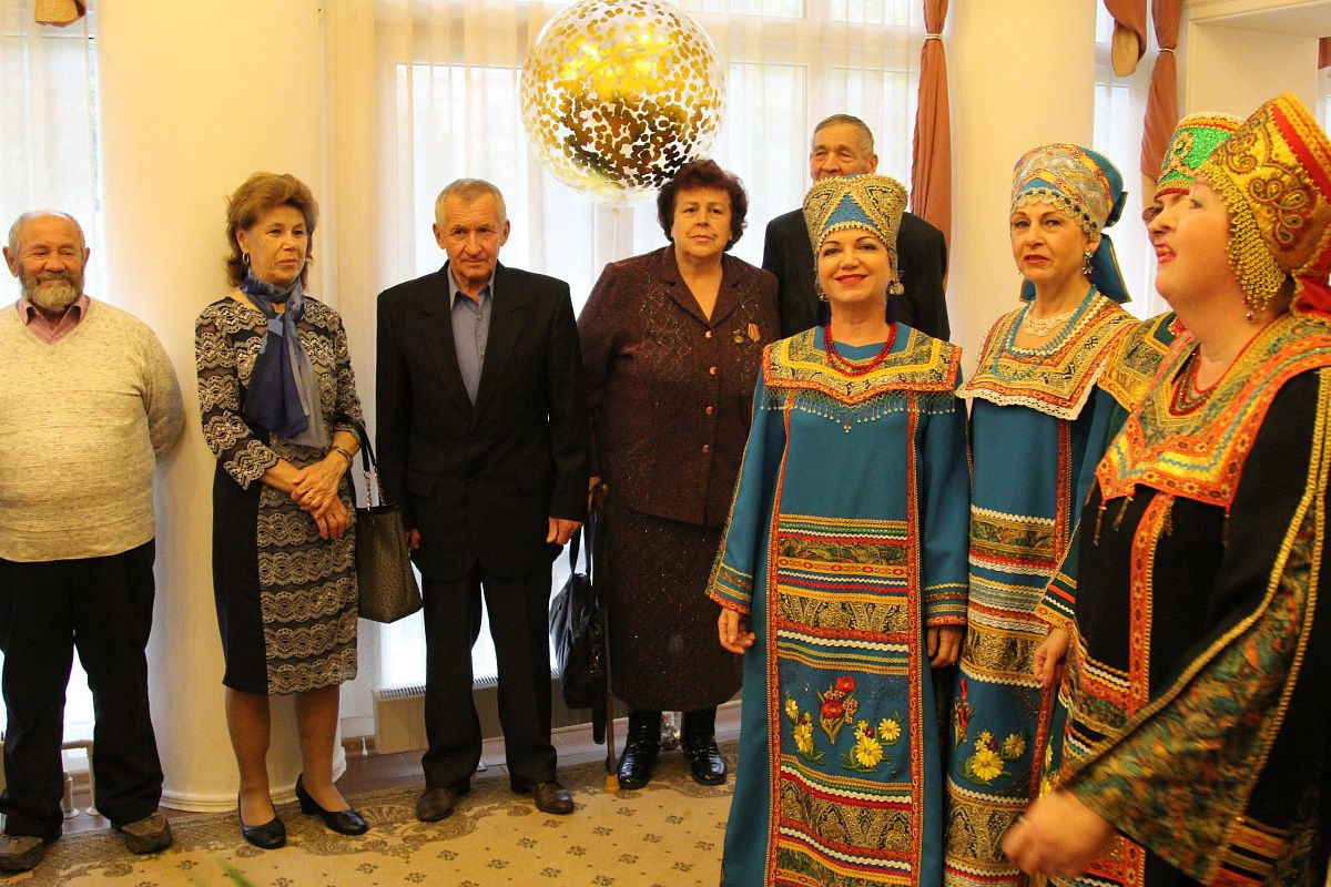 Золотые колпинские семьи