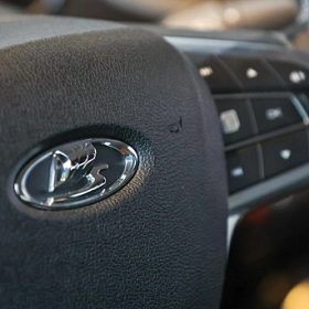 Lada, Москвич и УАЗ вошли в список авто, которые можно использовать в такси