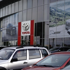 «Оптимизм не просматривается». «Автостат» ухудшил прогноз для авторынка РФ на 2025 год