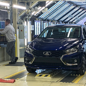 Петербургский автопром за год вырос почти в 1,6 раза
