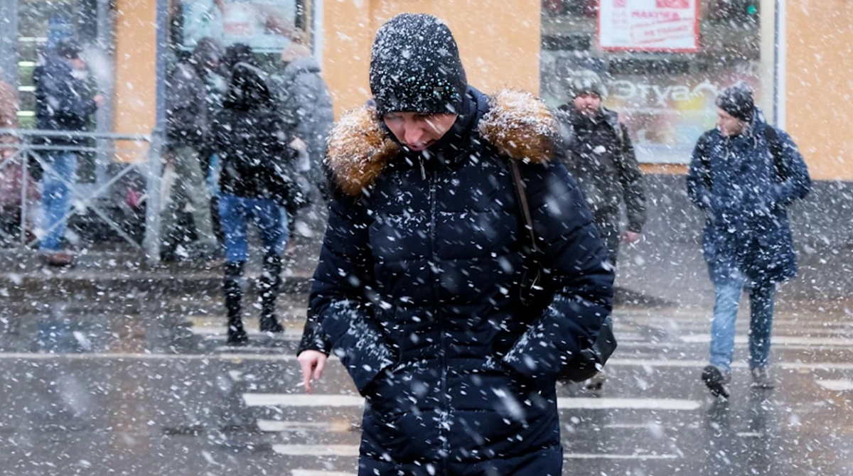 Потепление и ледяной дождь сменят аномальные заморозки в Петербурге