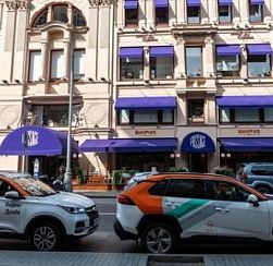 В ЗакСе выступили за налоги с такси и каршеринга в Петербурге