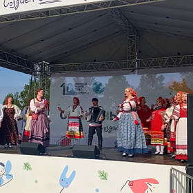 Семейный фестиваль «Можно всё!» завершился яркой программой Колпинского района