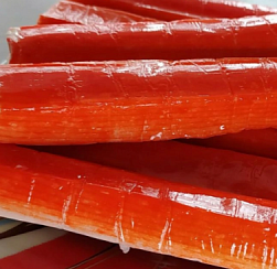 Диетолог рассказала, есть ли польза в крабовых палочках