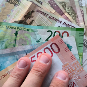 В России предложили отменить соцвыплаты мигрантам
