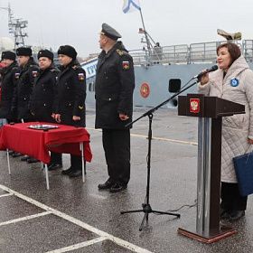 Экипаж подлодки «Колпино» вернулся из трудного боевого похода Экипаж подлодки «Колпино» вернулся из трудного боевого похода