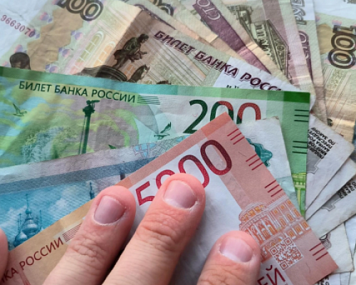 В России предложили отменить соцвыплаты мигрантам