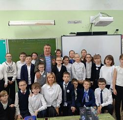 В школе № 467 состоялась встреча с участником специальной военной операции В школе № 467 состоялась встреча с участником специальной военной операции