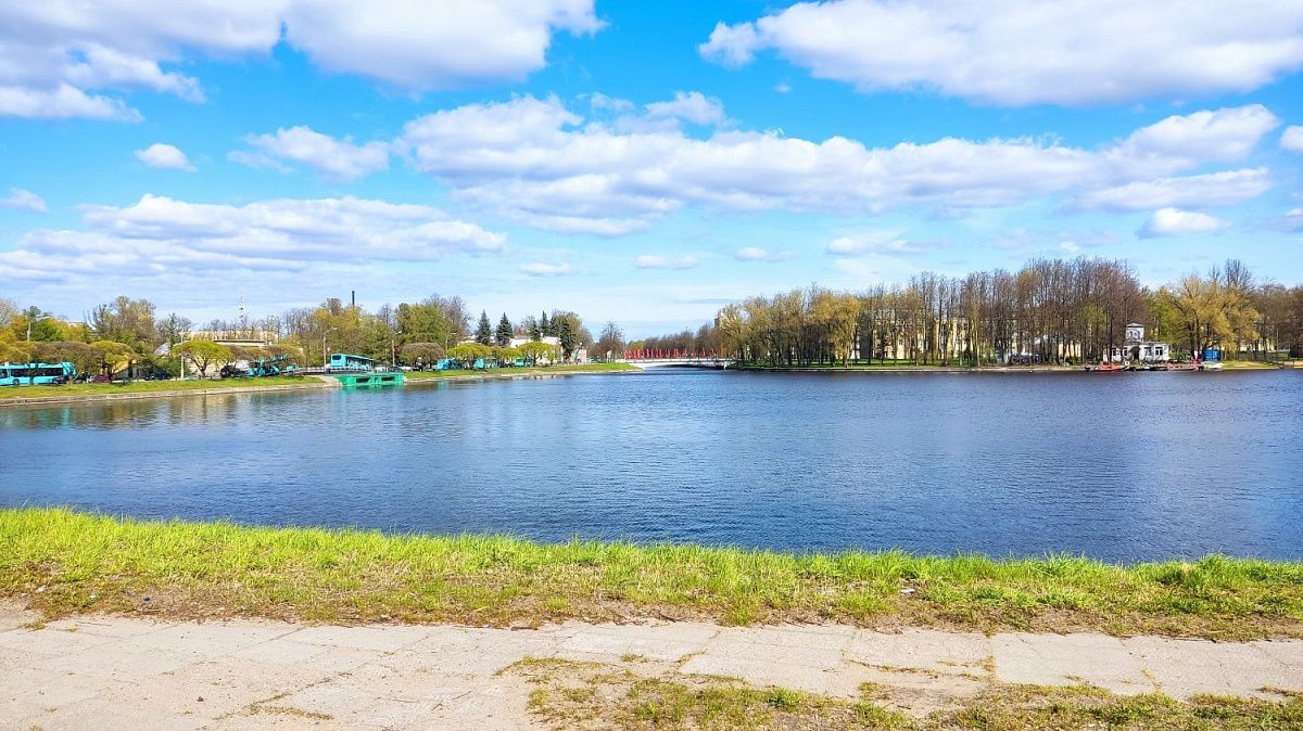 В Петербурге на выходных будет ветрено и дождливо