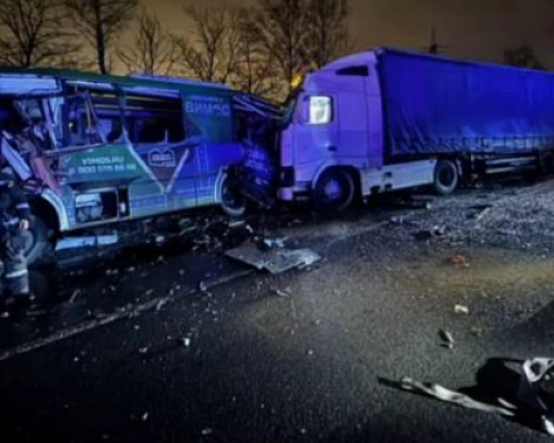 Два человека погибли в результате аварии на Московском шоссе