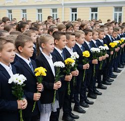 В Ленобласти обсудят введение в школах единой формы В Ленобласти обсудят введение в школах единой формы