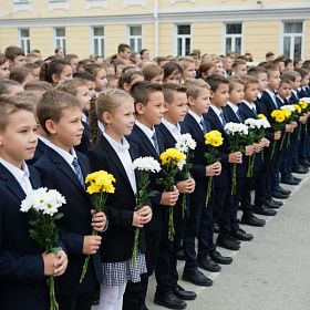 В Ленобласти обсудят введение в школах единой формы В Ленобласти обсудят введение в школах единой формы
