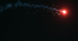 Девушка чудом избежала травм из-за фейерверка в Петербурге