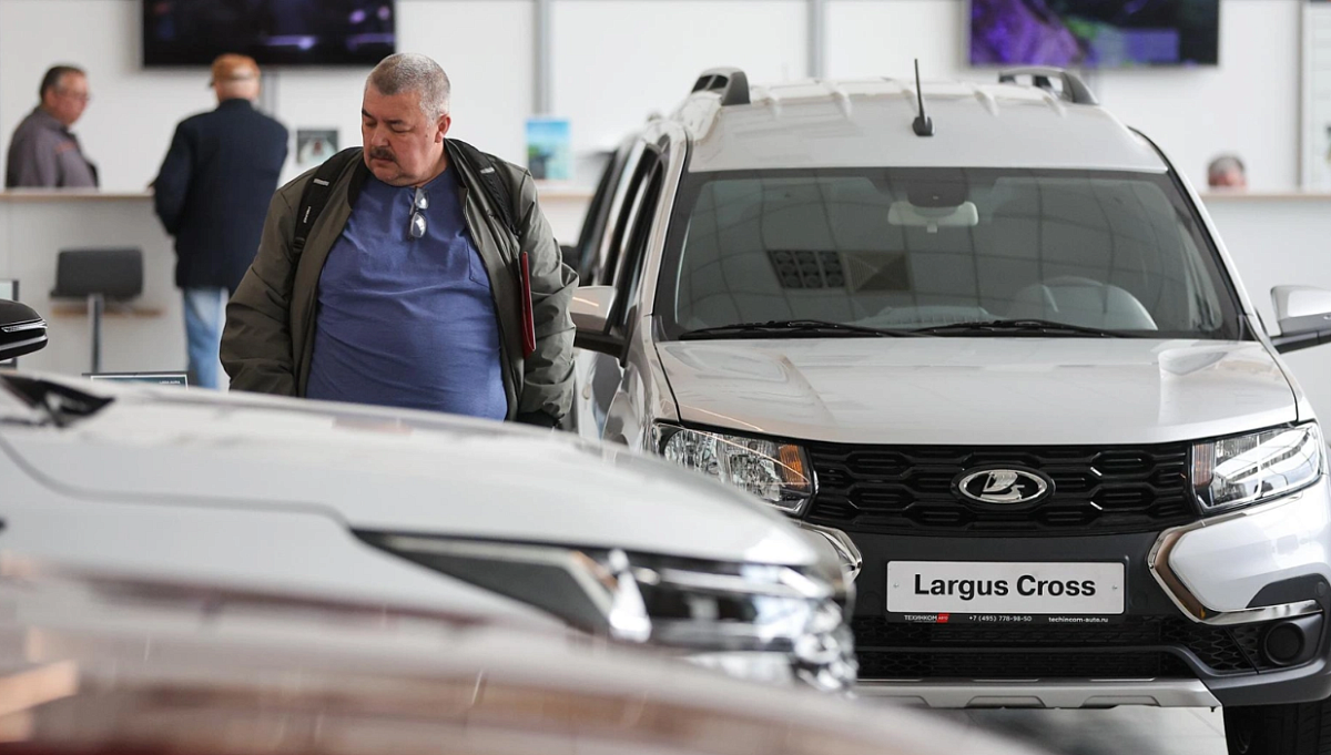 В Петербурге впервые за 6 лет прекратил работу дилерский центр LADA