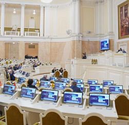 В Петербурге приняли поправки в закон о «наливайках»
