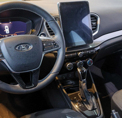 АвтоВАЗ прокомментировал проблему с блокировкой руля у Lada Vesta во время движения