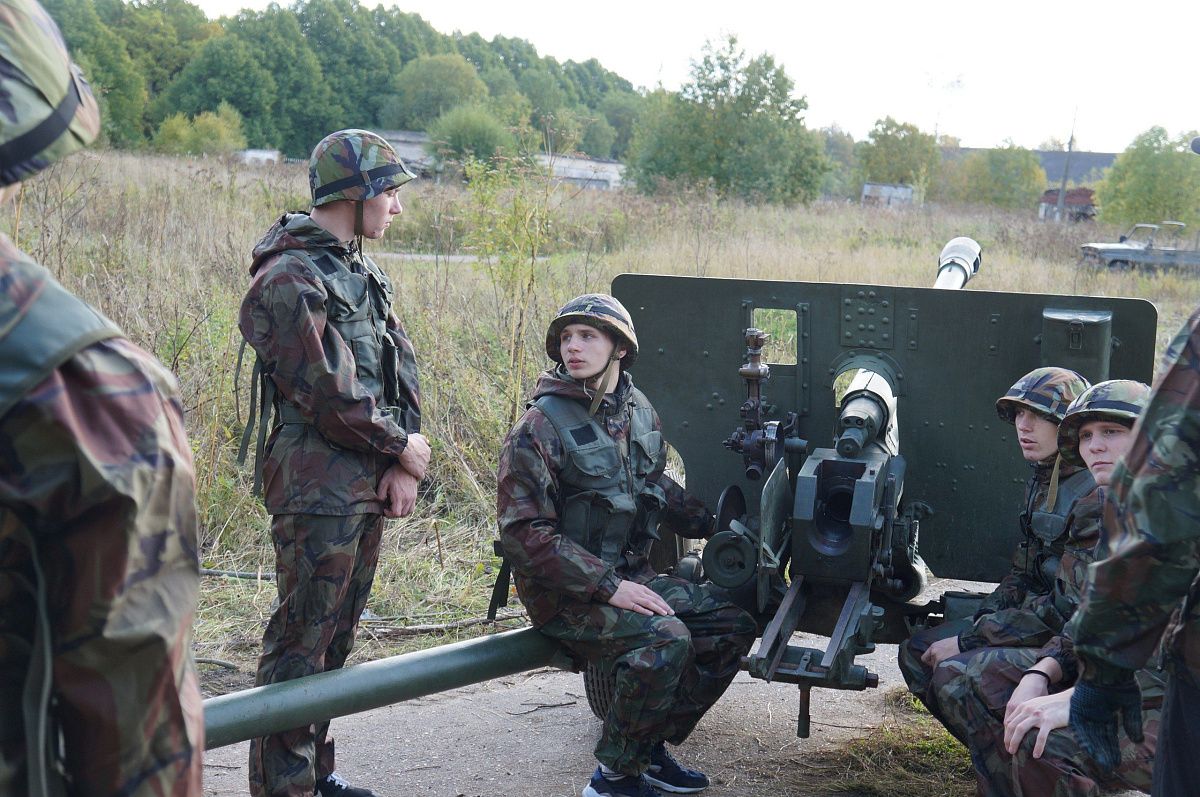 Команда добровольческого объединения "МИГ" заняла первое место в молодежном слете "Честь! Слава! Победа!"