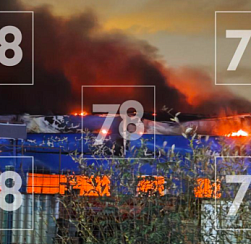 В Шушарах загорелось здание автосервиса