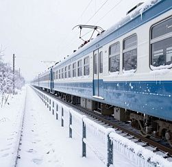 Подросток-зацепер сорвался с электрички в Лужском районе и попал в больницу