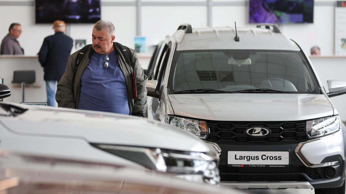 Продажи Lada Largus ограничили из-за проблем с вращением рулевого колеса