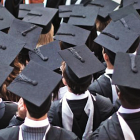 Власти РФ увеличат число вузов с льготами для многодетных семей