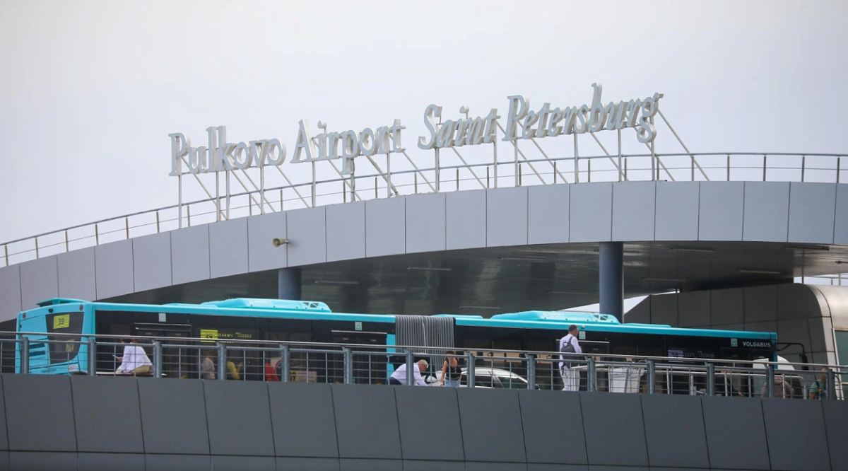Рейсы из Петербурга в Москву массово задерживаются из-за непогоды