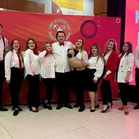 Педагоги Колпинского района победили в играх КВН Педагоги Колпинского района победили в играх КВН