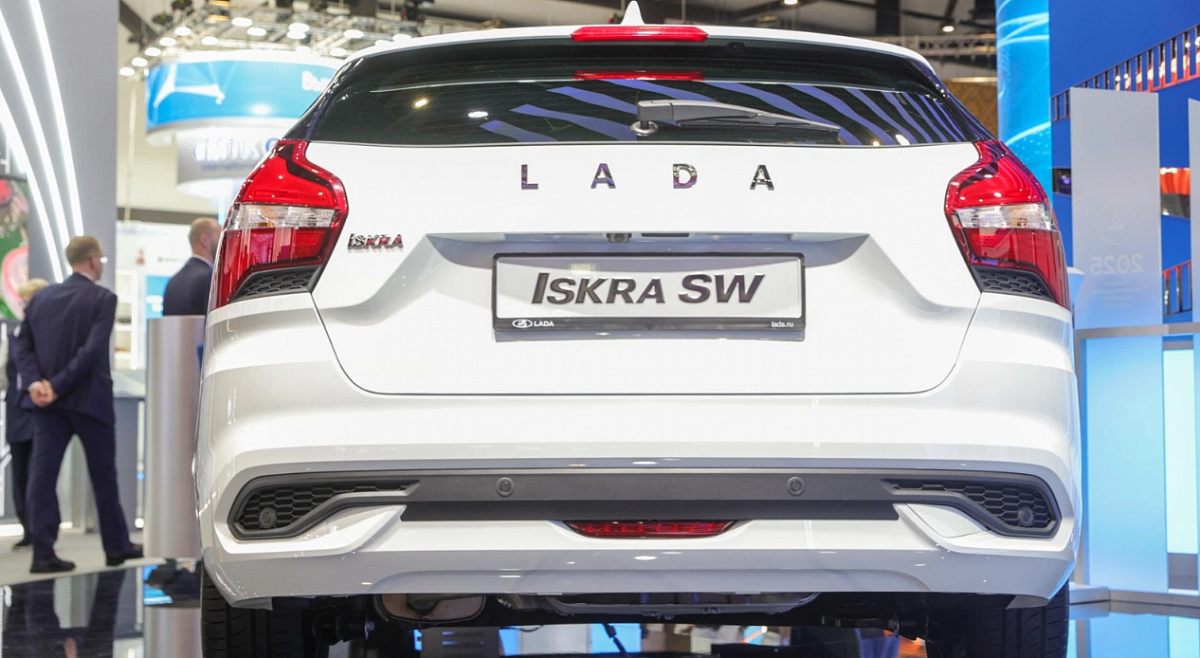 Продажи автомобиля Lada Iskra стартуют в Петербурге 20 июля