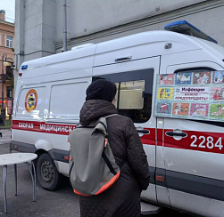Вакцинироваться от гриппа можно без записи у метро во всех 18 районах Петербурга