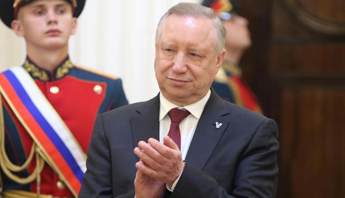Беглов поздравил петербуржцев с Днём народного единства
