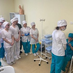 24 февраля, студенты медицинского колледжа им.Бехтерева осваивали профессию прямо на рабочих местах