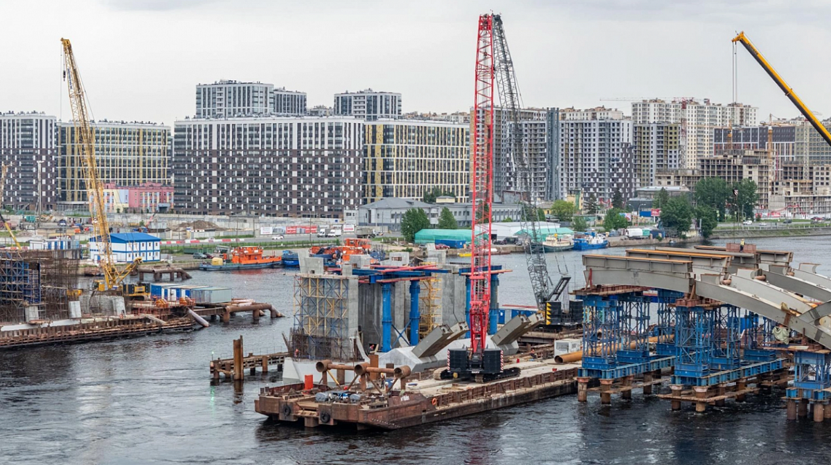 В Петербурге объявили конкурс на охрану Большого Смоленского моста