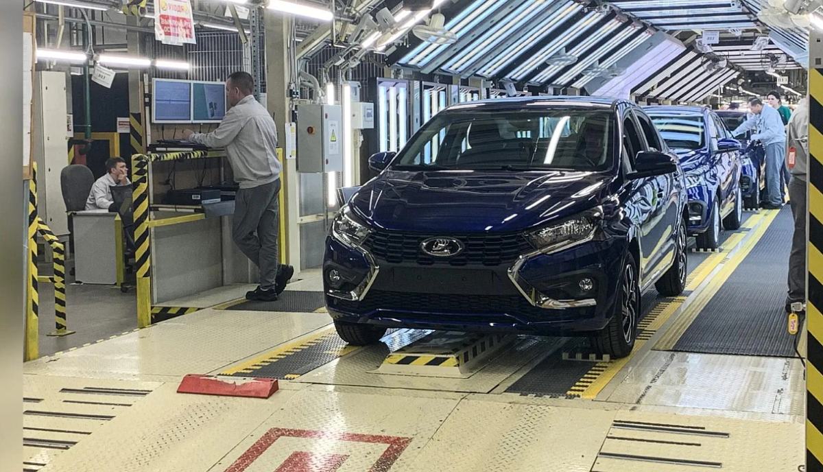 Средняя цена нового отечественного автомобиля выросла на 3 % до 1,7 млн рублей