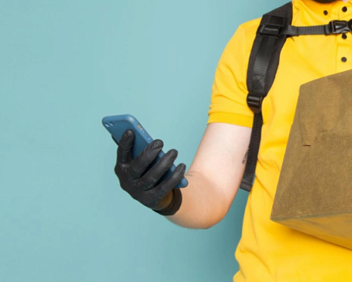 Подарок со вкусом обмана: мошенники придумали новую схему под видом доставки