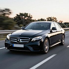 Mercedes пролонгировал действие двух товарных знаков в России