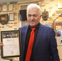 Ресторатор из Колпина получил звание «Человек года» за своё большое сердце