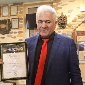 Ресторатор из Колпина получил звание «Человек года» за своё большое сердце