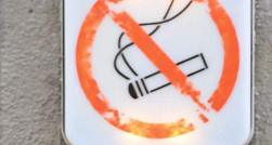 Депутат Колунов сообщил о штрафах за курение в многоквартирных домах