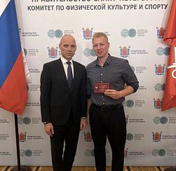 Тренер СШОР Колпинского района награждён знаком «За заслуги в развитии физической культуры и спорта Санкт-Петербурга»